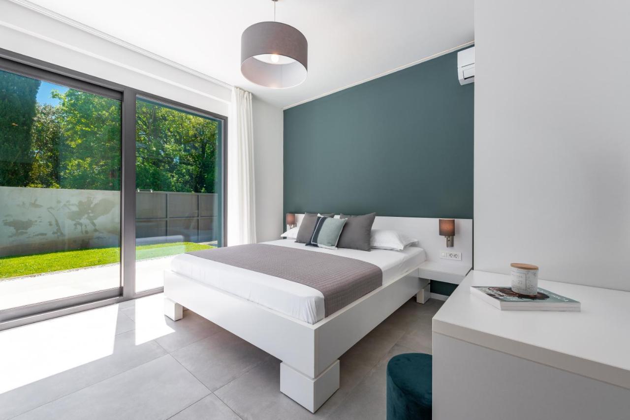 Villa Oasis - Your Luxury Home Away From Home Celopeci Buitenkant foto