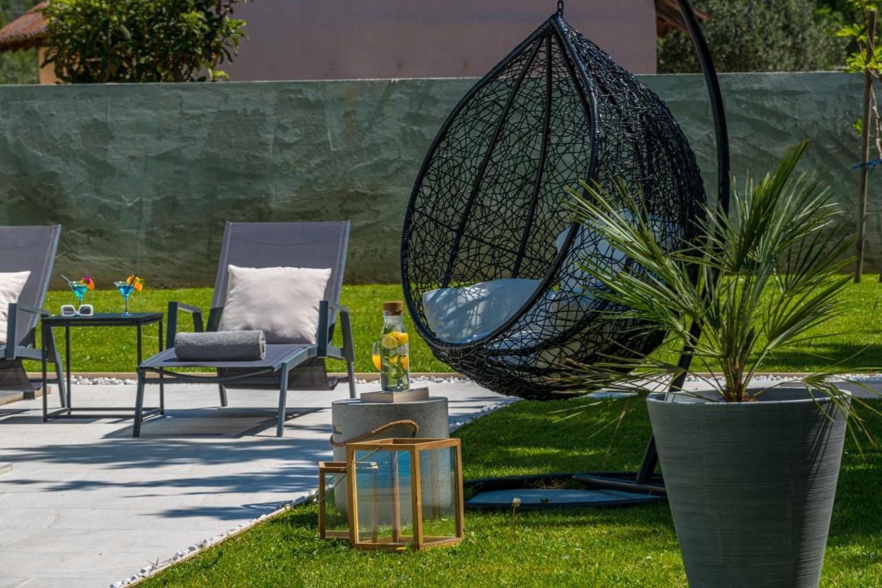 Villa Oasis - Your Luxury Home Away From Home Celopeci Buitenkant foto