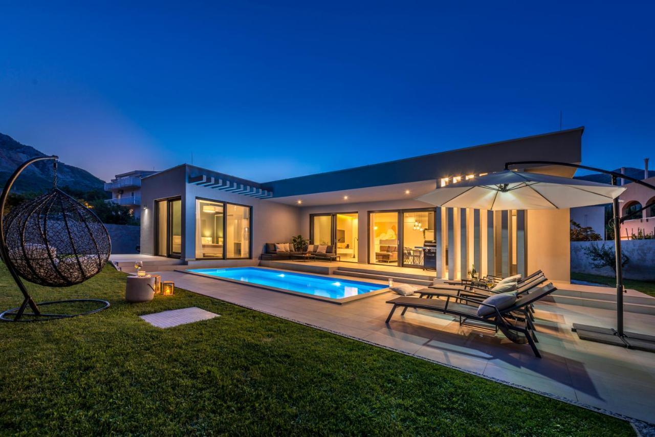 Villa Oasis - Your Luxury Home Away From Home Celopeci Buitenkant foto